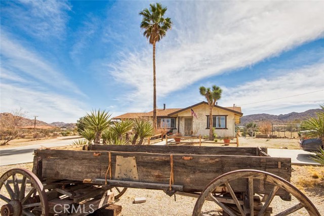 Detail Gallery Image 19 of 28 For 61611 Alta Loma Dr, Joshua Tree,  CA 92252 - 2 Beds | 2 Baths