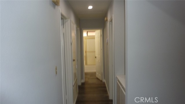 284 Celeste Drive, Riverside CA: https://media.crmls.org/medias/74477012-01fc-4674-83a2-33b5370dd0af.jpg