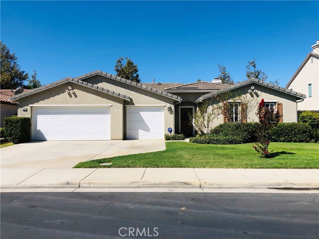 17687 Fan Palm Ln, Riverside, CA 92503