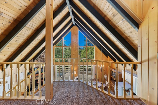 Detail Gallery Image 17 of 26 For 1075 Grass Valley Rd, Lake Arrowhead,  CA 92352 - 3 Beds | 2 Baths