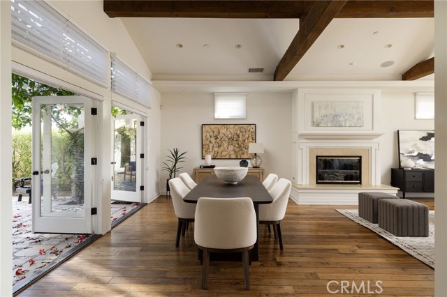 633 Rockford Road, Corona del Mar CA: https://media.crmls.org/medias/74493083-37ce-4ef3-a499-7e0848d637e4.jpg