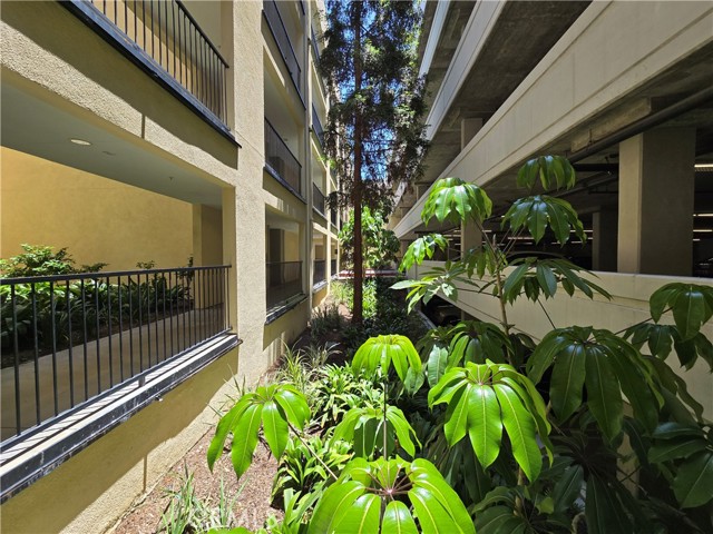3139 Watermarke Place, Irvine CA: https://media.crmls.org/medias/74493e93-e017-4d40-bd96-68c959bd6e8c.jpg