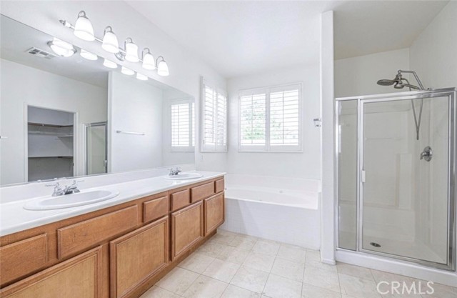 Detail Gallery Image 14 of 18 For 43839 58th, Lancaster,  CA 93536 - 4 Beds | 3 Baths