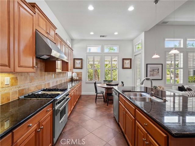 25679 Smoketree Lane, Valencia CA: https://media.crmls.org/medias/744b1990-da8f-4945-8d36-35966b0d8e8b.jpg