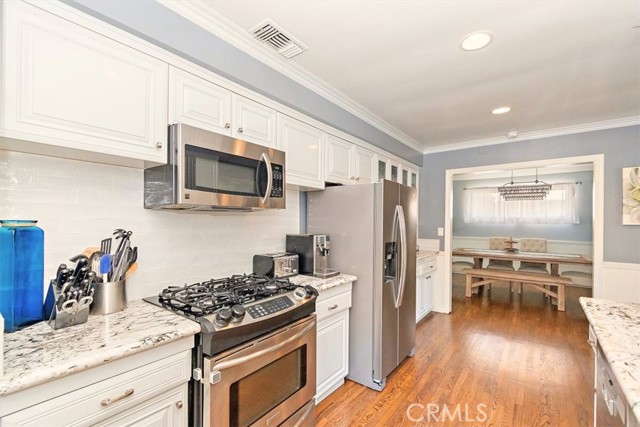 902 E Cypress, Glendora CA: https://media.crmls.org/medias/744bbc6b-1c59-4af0-9120-9156ae4376db.jpg