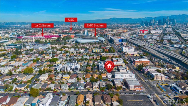 Detail Gallery Image 34 of 36 For 512 W 41st Pl, Los Angeles,  CA 90037 - 4 Beds | 2 Baths