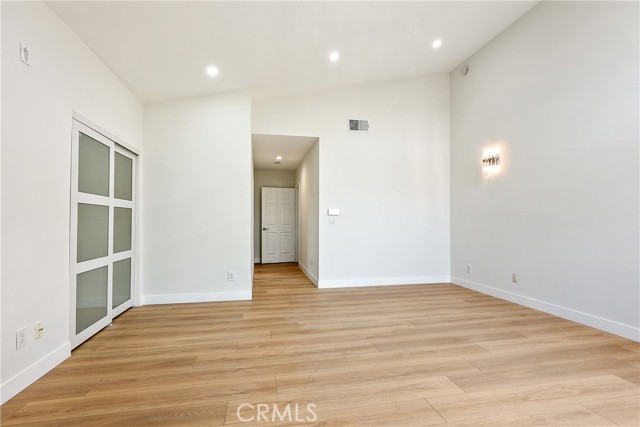 Detail Gallery Image 24 of 34 For 5165 Etiwanda Ave, Tarzana,  CA 91356 - 4 Beds | 5 Baths
