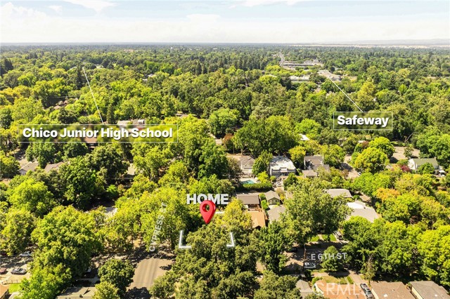 752 E 6th Street, Chico CA: https://media.crmls.org/medias/744f01c7-957c-4fed-80b5-0e1302b2e775.jpg