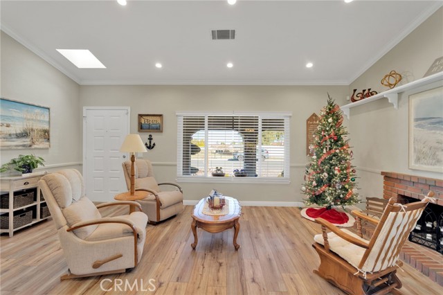 Detail Gallery Image 10 of 54 For 12718 Triple Tree Ter, Victorville,  CA 92392 - 3 Beds | 2 Baths