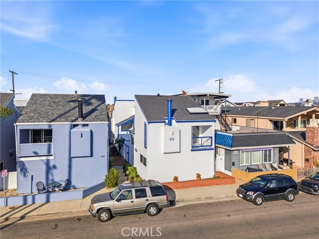 Detail Gallery Image 9 of 58 For 820 W Balboa Bld, Newport Beach,  CA 92661 - 5 Beds | 4/2 Baths