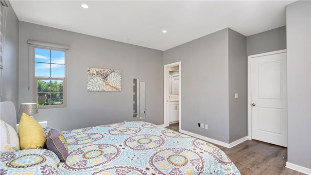 Detail Gallery Image 20 of 47 For 201 Milky Way, Irvine,  CA 92618 - 3 Beds | 2/1 Baths