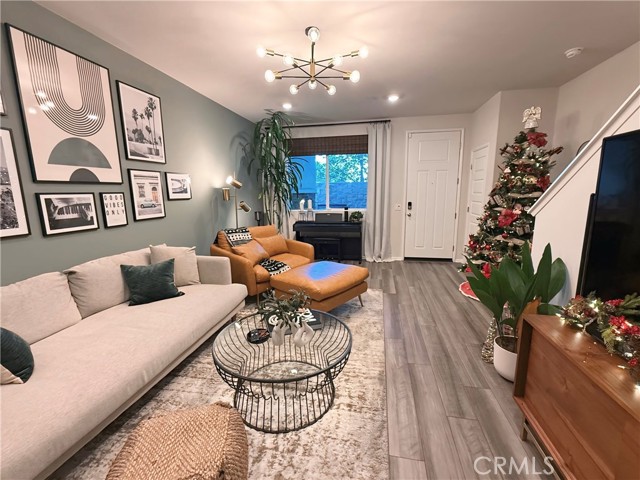 Detail Gallery Image 2 of 37 For 1752 Cayton Loop, West Covina,  CA 91790 - 3 Beds | 3 Baths