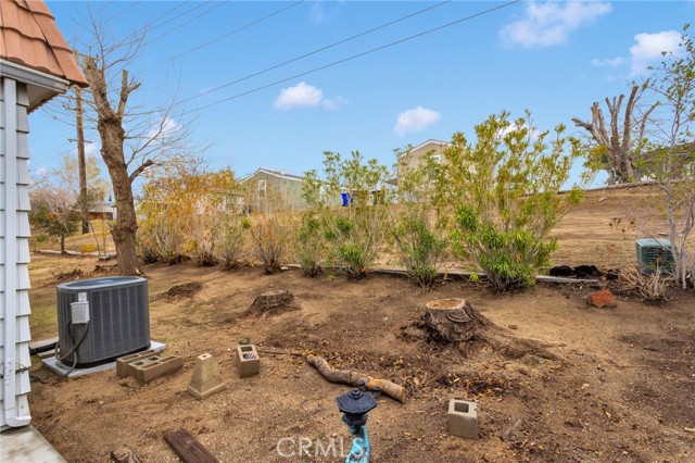 2494 Main Street, Barstow CA: https://media.crmls.org/medias/74515d2a-3b96-4152-a050-9580d6fad4f9.jpg