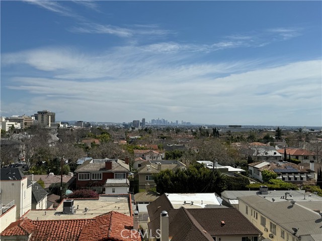 Detail Gallery Image 3 of 31 For 211 S Spalding Dr #N502,  Beverly Hills,  CA 90212 - 2 Beds | 2/1 Baths