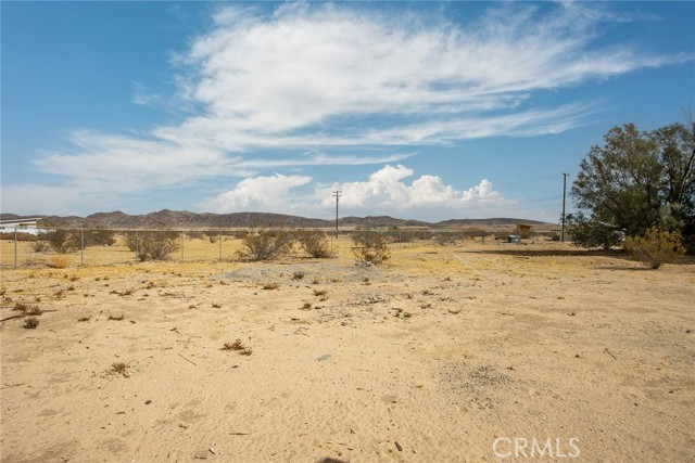 Detail Gallery Image 42 of 50 For 65076 E Broadway, Joshua Tree,  CA 92252 - 2 Beds | 1 Baths