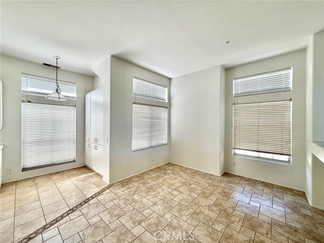 Detail Gallery Image 4 of 11 For 11 Crivelli Aisle, Irvine,  CA 92606 - 3 Beds | 2/1 Baths