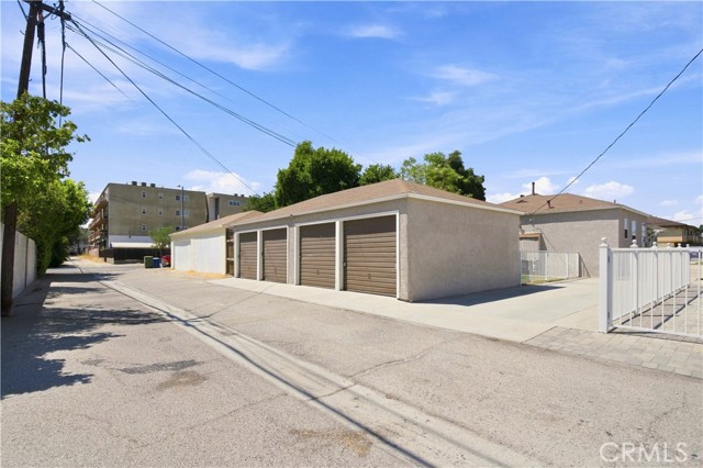  Income Home for Sale in Valley Glen, California