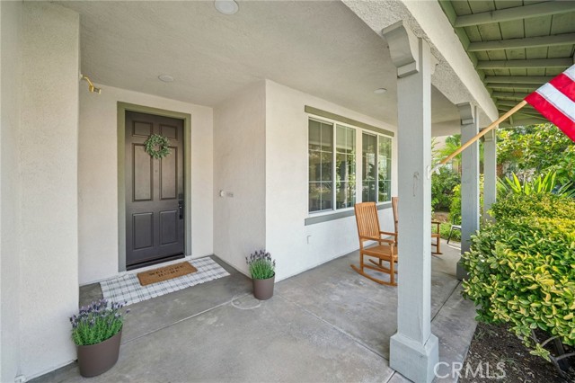 Detail Gallery Image 4 of 75 For 29301 Henderson Ln, Highland,  CA 92346 - 4 Beds | 2/1 Baths
