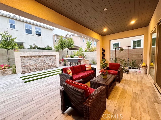 71 Cartwheel, Irvine CA: https://media.crmls.org/medias/745651cf-0690-417d-b5e0-672d891f2a0a.jpg