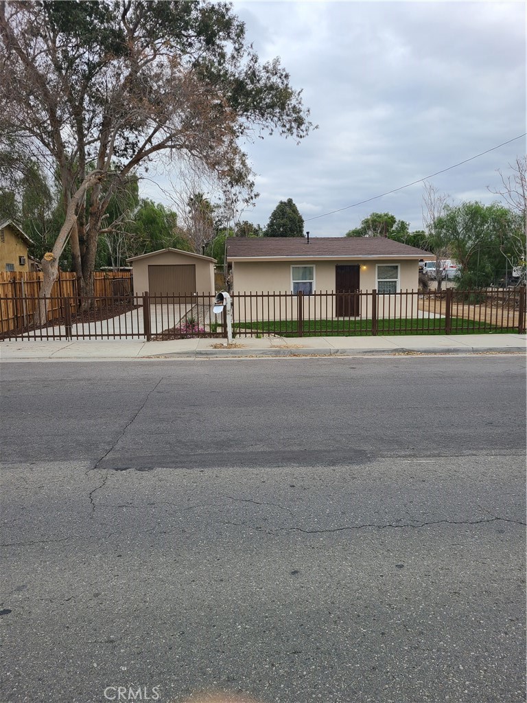 4976 Etiwanda Avenue, Jurupa Valley, CA 91752