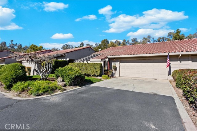 Detail Gallery Image 1 of 1 For 1305 Paseo Redondo Dr, Merced,  CA 95348 - 2 Beds | 2 Baths