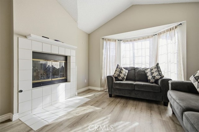 Detail Gallery Image 14 of 39 For 1809 E Avenue R6, Palmdale,  CA 93550 - 3 Beds | 2 Baths