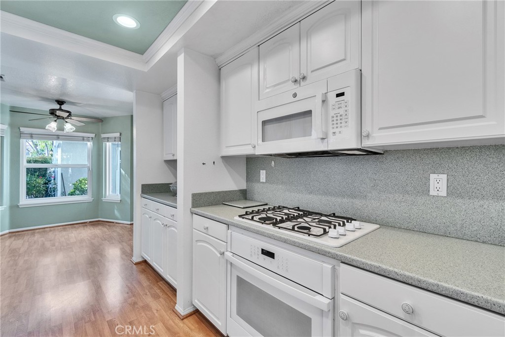 74580d25 A616 47ca A003 4e3366bc1b6a