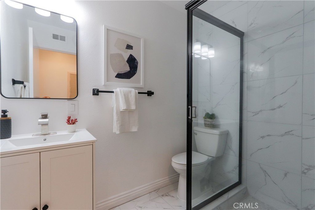 https://media.crmls.org/medias/74584b2b-1b65-4762-9c3d-10d0e484ce56.jpg?preset=X-Large
