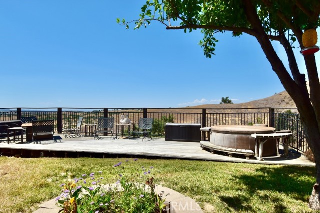 1924 Surrey Way, Paso Robles CA: https://media.crmls.org/medias/745865ec-88a2-48f2-b8bf-7f09bd83b790.jpg