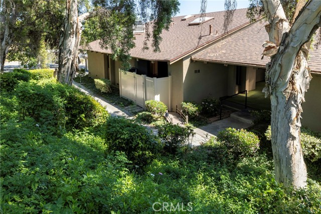 Detail Gallery Image 2 of 29 For 15942 Alta Vista Dr #D,  La Mirada,  CA 90638 - 2 Beds | 2 Baths