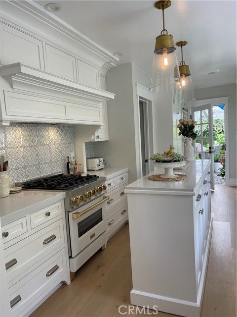 5124 Vesper Avenue, Sherman Oaks CA: https://media.crmls.org/medias/745a8175-1fbc-4cf0-b22e-02fcb8b0da35.jpg