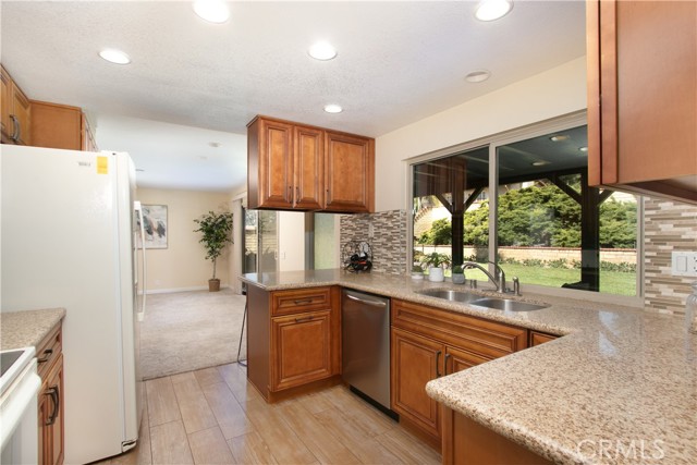 Detail Gallery Image 11 of 52 For 921 Lytle St, Redlands,  CA 92374 - 4 Beds | 2/1 Baths