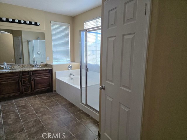 27513 Stanford Drive, Temecula CA: https://media.crmls.org/medias/745be3e4-59da-4073-89fb-9c3c55c2f1f0.jpg