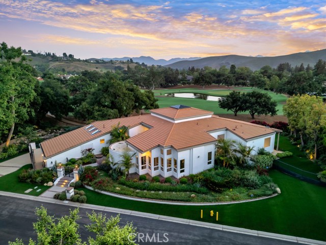 Detail Gallery Image 13 of 56 For 4514 Rayburn St, Westlake Village,  CA 91362 - 4 Beds | 4 Baths