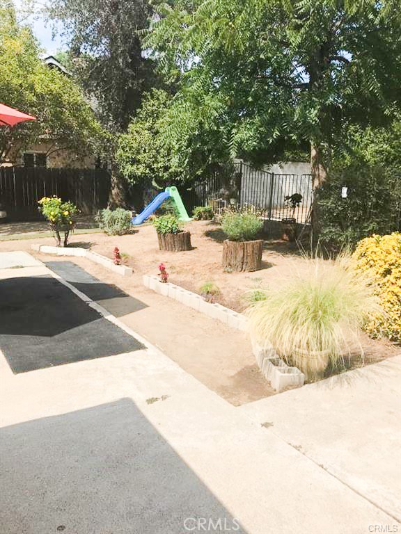 Detail Gallery Image 13 of 14 For 17033 Rayen, Northridge,  CA 91325 - 4 Beds | 3 Baths