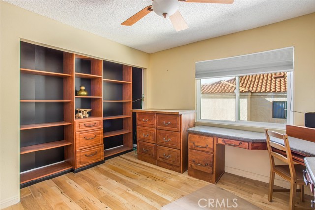 Detail Gallery Image 22 of 54 For 3061 Canyon Vista Dr, Colton,  CA 92324 - 4 Beds | 2/1 Baths