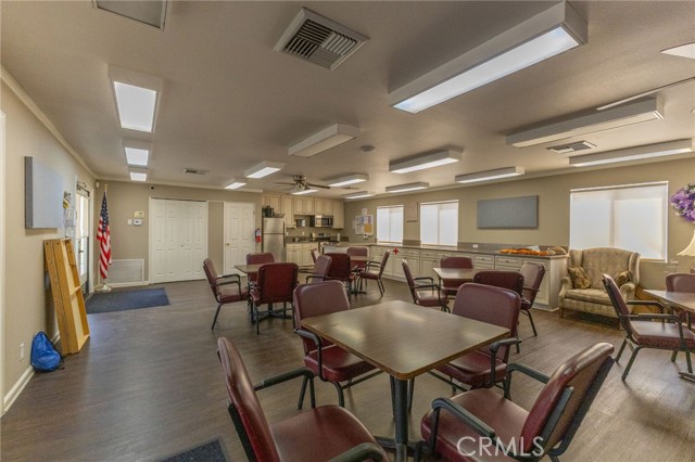 Detail Gallery Image 49 of 66 For 1295 S Cawston Ave #433,  Riverside,  CA 92545 - 1 Beds | 1 Baths