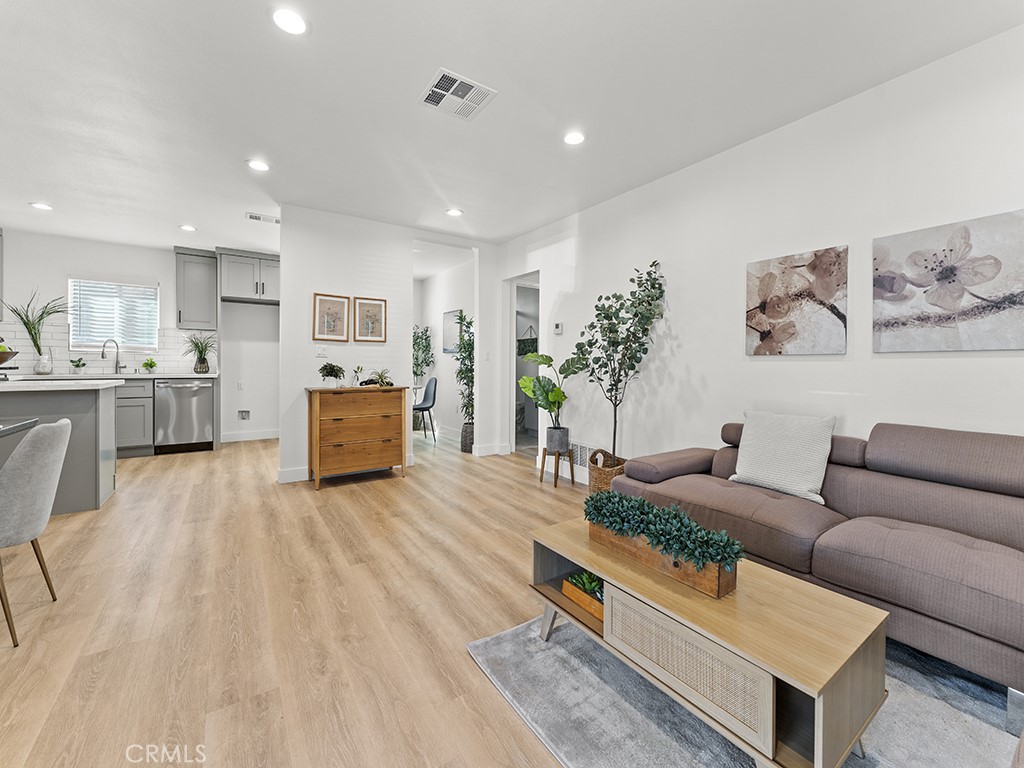 745Dba11 726E 4Cba 837E A719Fe6Ee572 1056 Walter Avenue, Tustin, Ca 92780 &Lt;Span Style='BackgroundColor:transparent;Padding:0Px;'&Gt; &Lt;Small&Gt; &Lt;I&Gt; &Lt;/I&Gt; &Lt;/Small&Gt;&Lt;/Span&Gt;