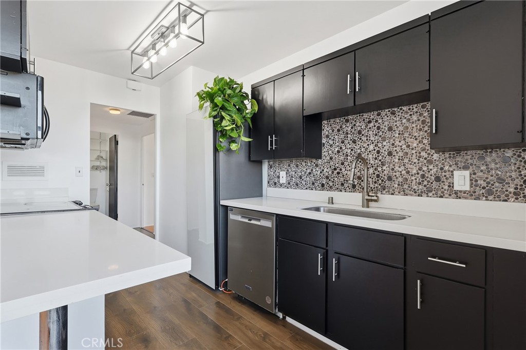 100 Atlantic Avenue #405