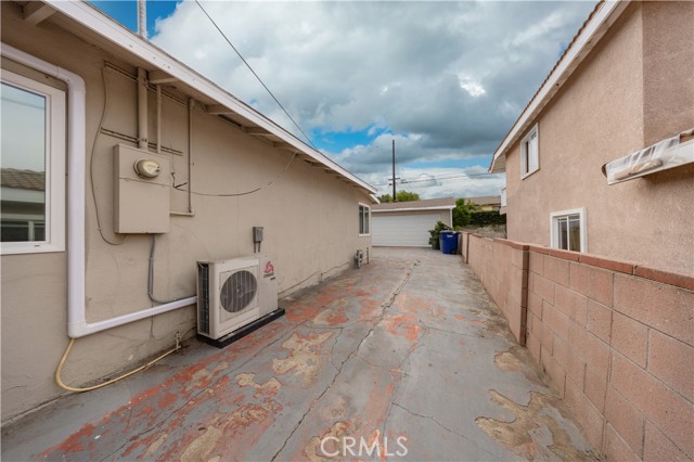 15220 Terracedale Drive, La Mirada CA: https://media.crmls.org/medias/745e1f5f-8bfb-46cc-969c-2bb3ef7a0703.jpg