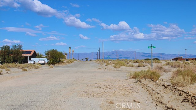 Detail Gallery Image 4 of 6 For 2537 Sea Nymph Ave, Salton City,  CA 92275 - – Beds | – Baths