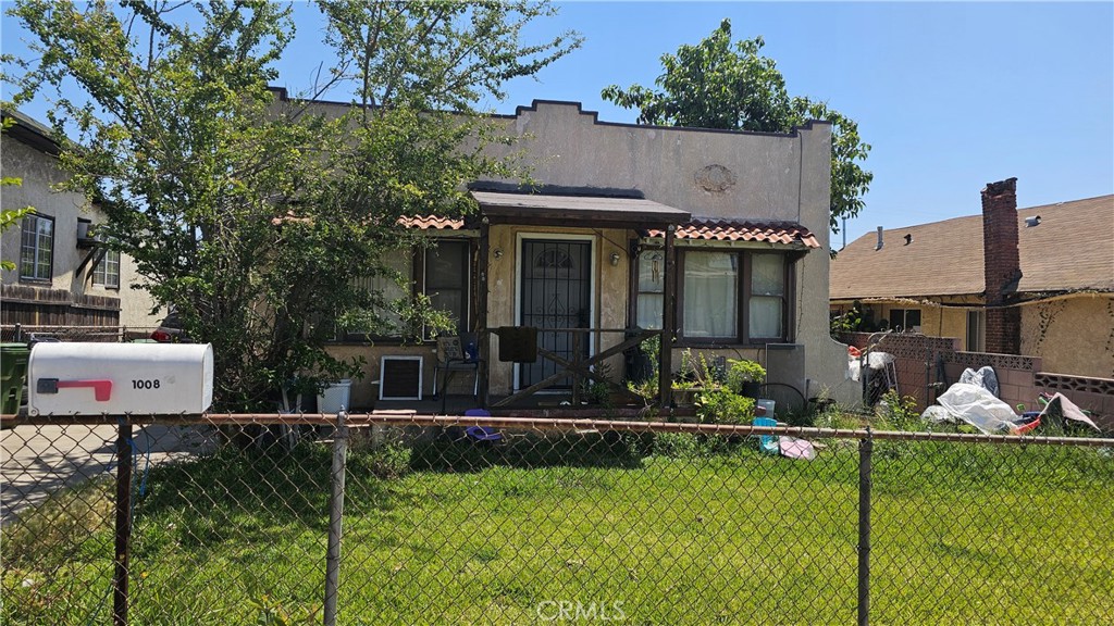 1006 S Concord