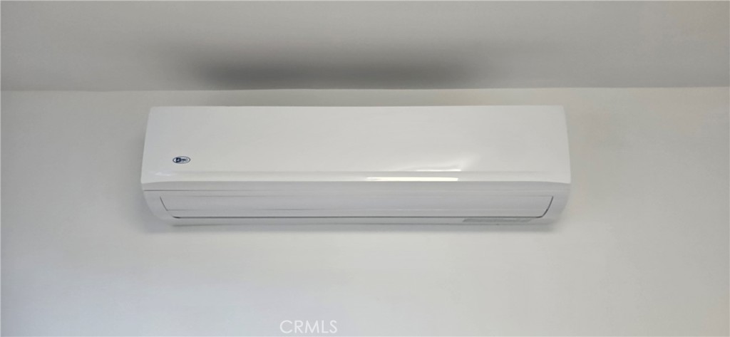 https://media.crmls.org/medias/745e5267-59c9-4566-975d-c30fc246e41f.jpg?preset=X-Large