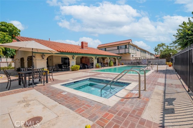 Detail Gallery Image 35 of 39 For 10030 Owensmouth Ave #77,  Chatsworth,  CA 91311 - 3 Beds | 3 Baths