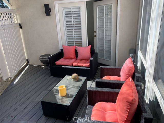357 Cumberland Road, Glendale CA: https://media.crmls.org/medias/745ea902-08cc-4338-8db0-3a8baa08ef2b.jpg