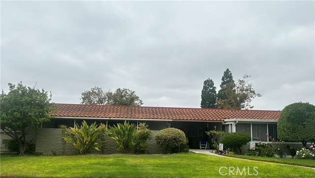 2327 Via Mariposa #Q, Laguna Woods, CA 92637