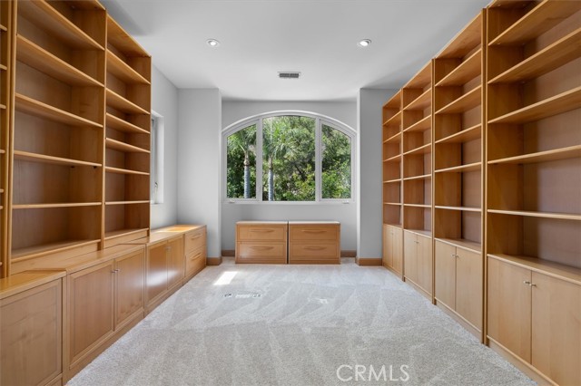 6945 E Hidden Oaks Lane, Orange CA: https://media.crmls.org/medias/745f009d-3a77-49ab-8496-255f7b11c442.jpg