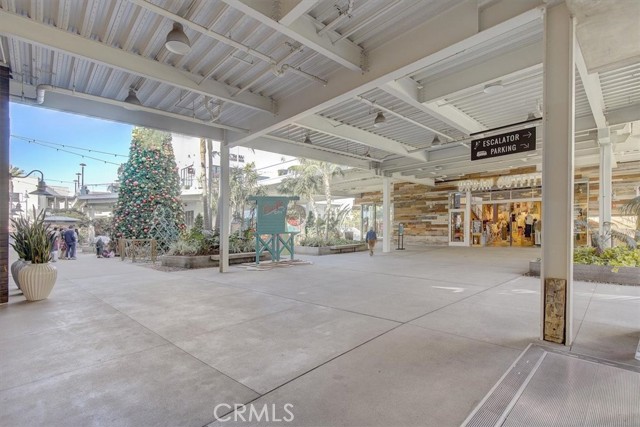 Detail Gallery Image 23 of 46 For 16562 Regina #4,  Huntington Beach,  CA 92649 - 2 Beds | 1 Baths