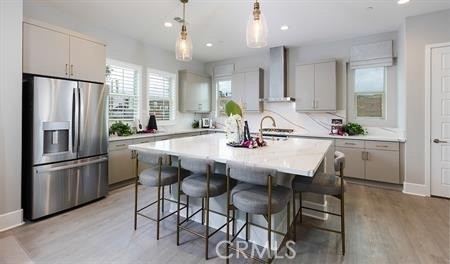 Detail Gallery Image 2 of 4 For 27366 Pebble Creek Ct, Valencia,  CA 91381 - 3 Beds | 2/1 Baths