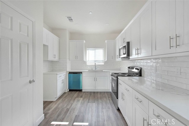 Detail Gallery Image 18 of 60 For 4429 Forest St, Riverside,  CA 92507 - 4 Beds | 2 Baths